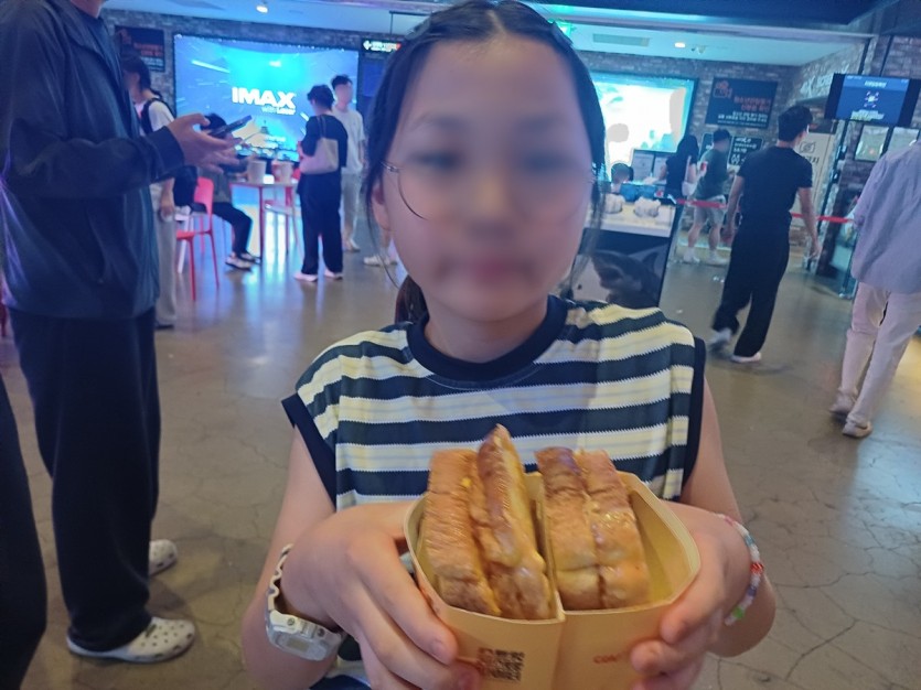 b1a9cb0e850d0ff16961b243745cdd22_1790475906_9963.jpg